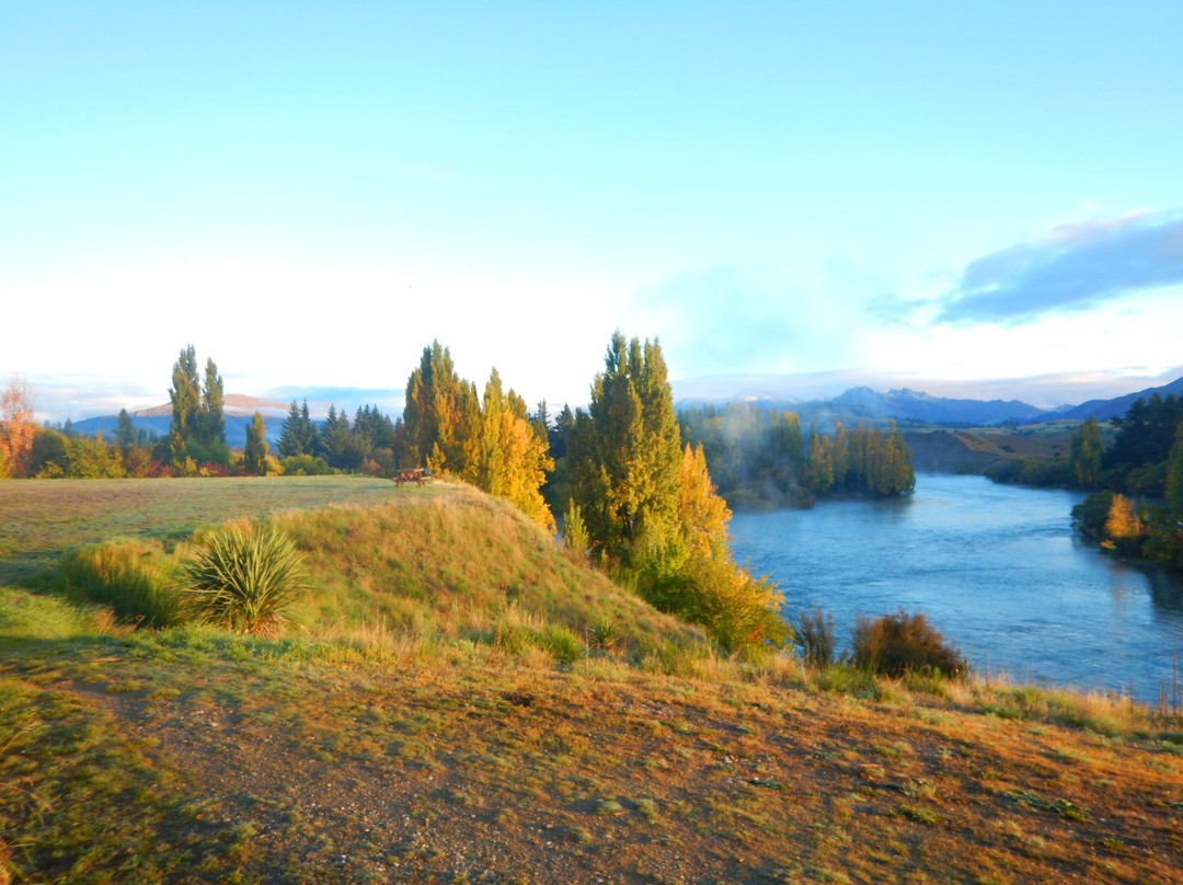 Upper Clutha River Track景点图片