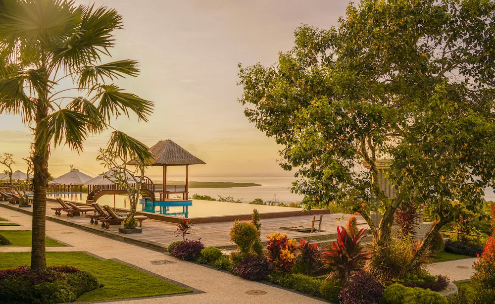 Semabu Hills Hotel主图