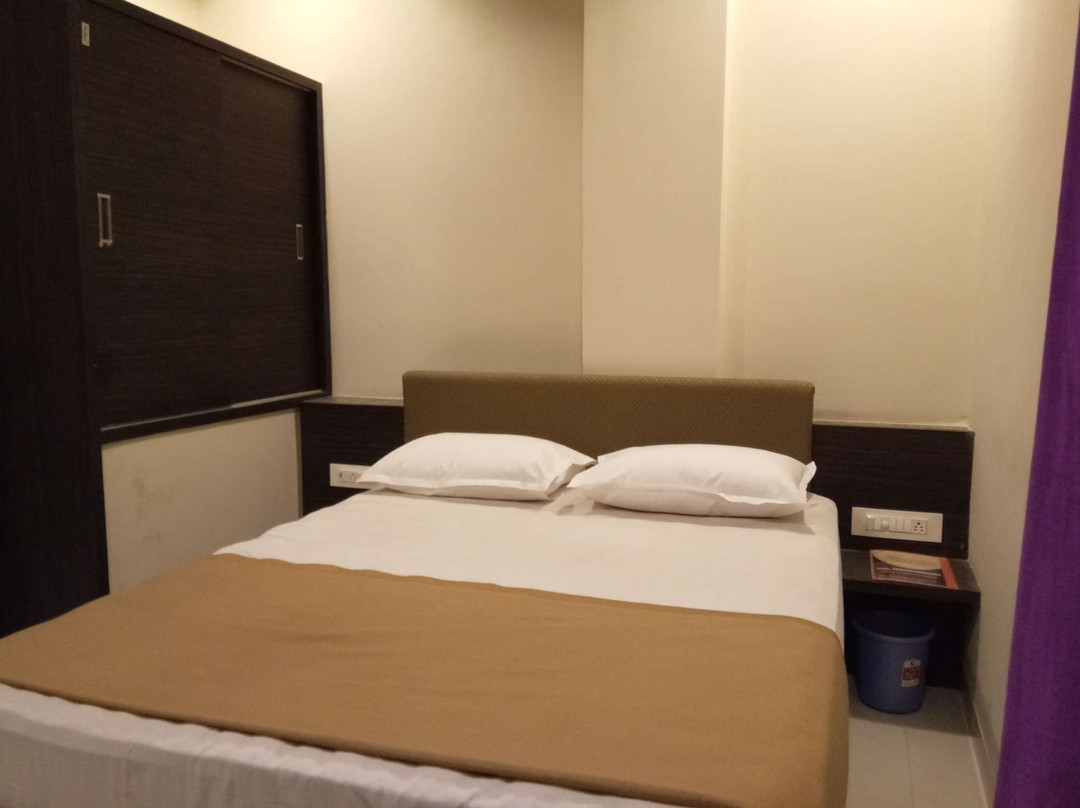 Ashapura Hotel N Restro主图