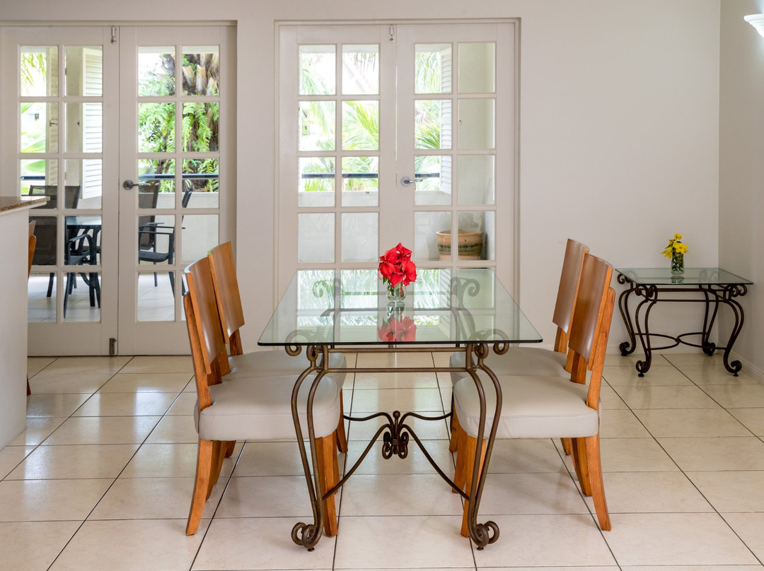 凯尔恩斯湖区温泉度假村主图