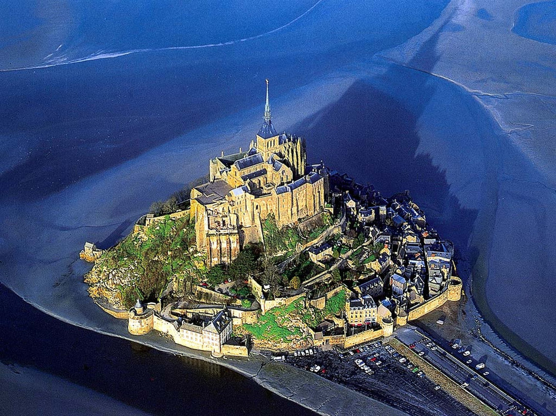 蓬托尔松酒店住宿-LA城堡庄园杜红磨坊酒店 - 圣米歇尔山