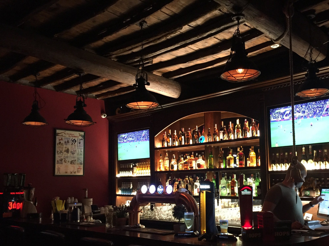 Hops Irish Pub & Stage