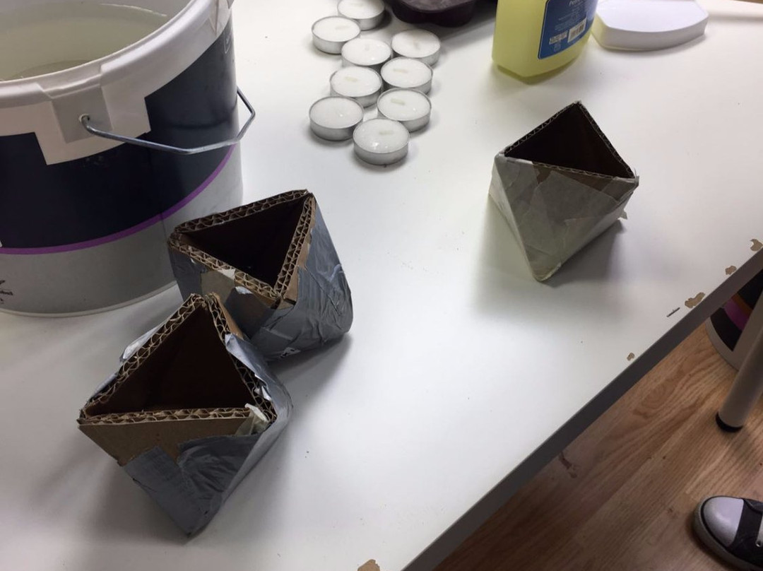 Two Little Magpies景点图片