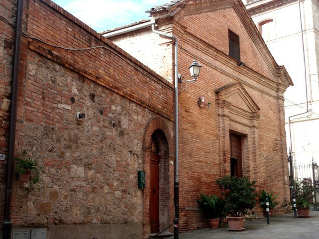 Chiesa di Sant'Apollinare景点图片