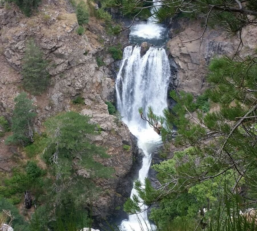 Cascate dell'Amendolea-Roccaforte del Greco必去景点