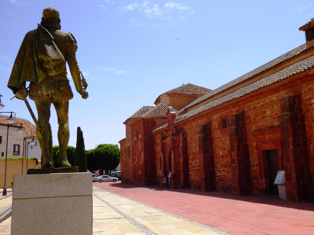 Colegiata de Santa María la Mayor景点图片