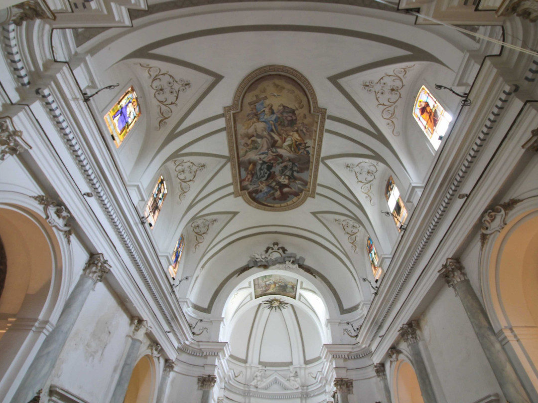 Chiesa della Santissima Trinità e San Marziano景点图片