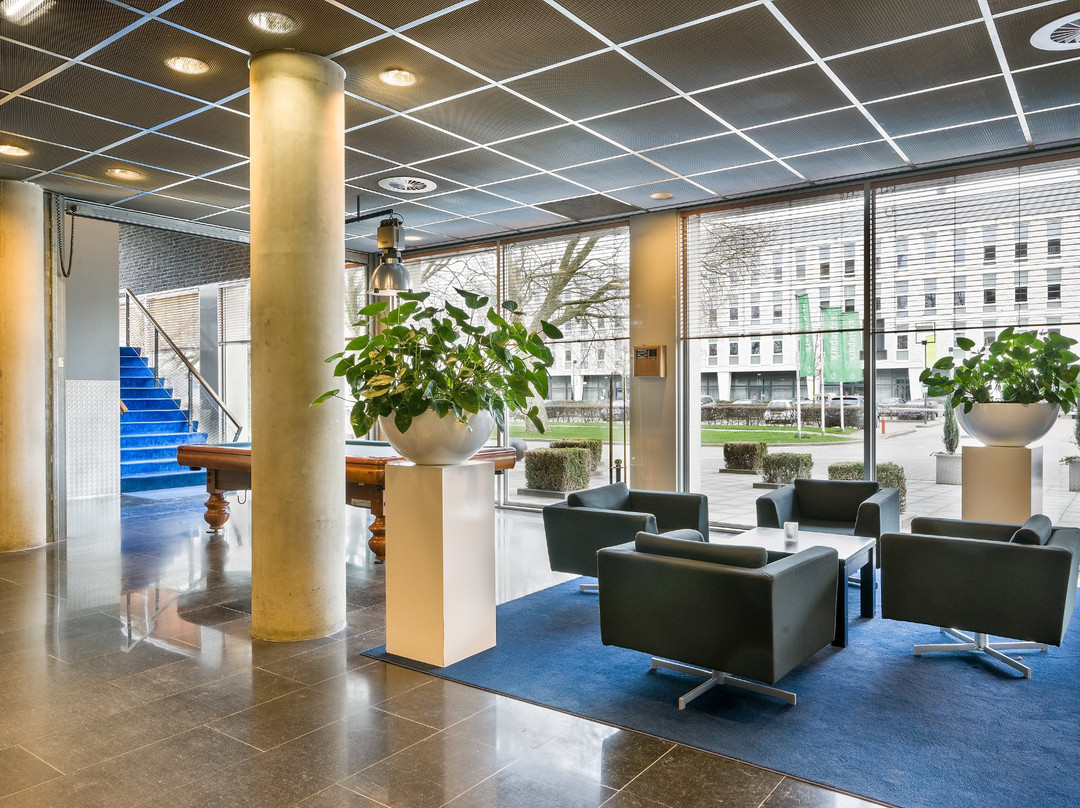 金色郁金香酒店