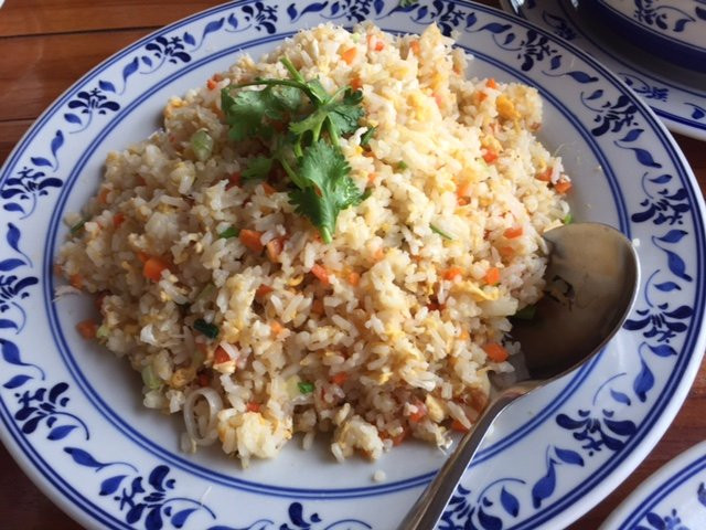 บ้านริมน้ำ สวนอาหาร