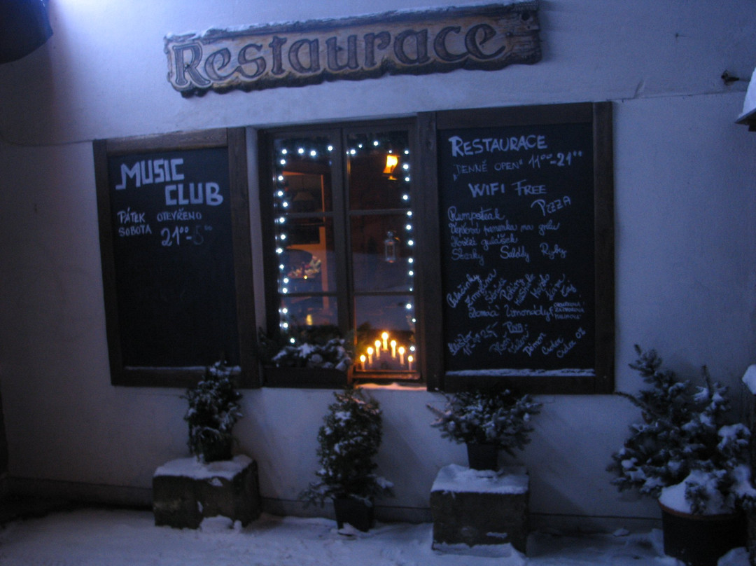 Restaurace & Penzion U Zastavky主图