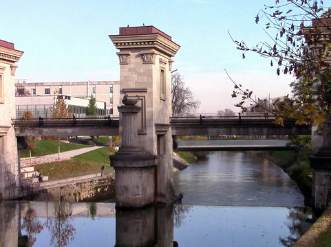 Ljubljanica River Barrier
