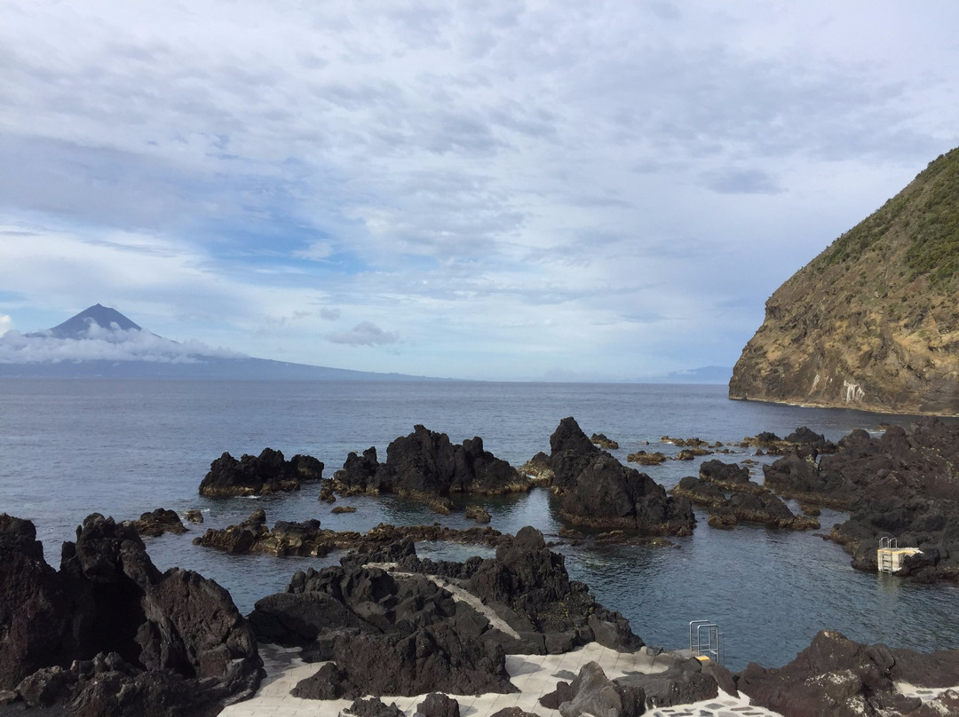Velas旅游景点-Piscina Natural da Fajã do Ouvidor