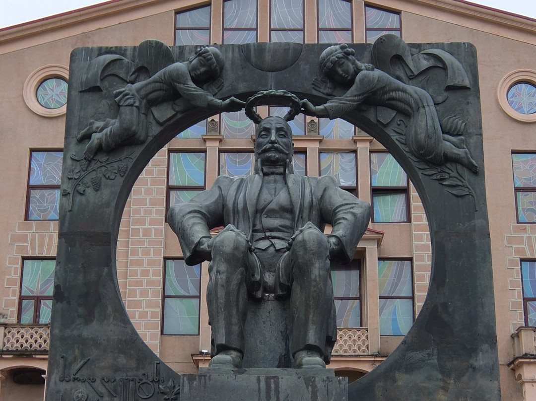 Monument Of Ilia Chavchavadze-巴统必去景点