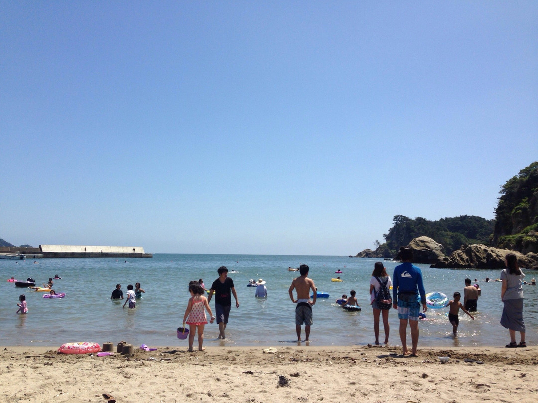 Tsukihama Beach