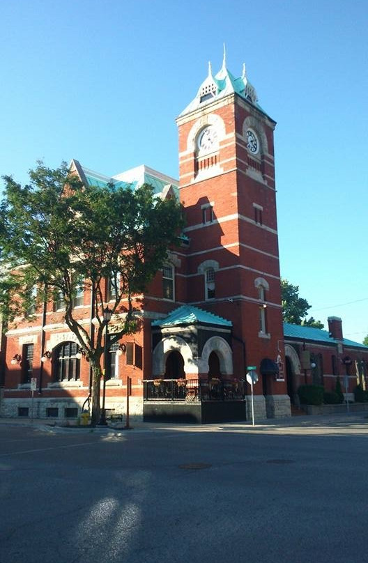 Clock Tower Inn主图