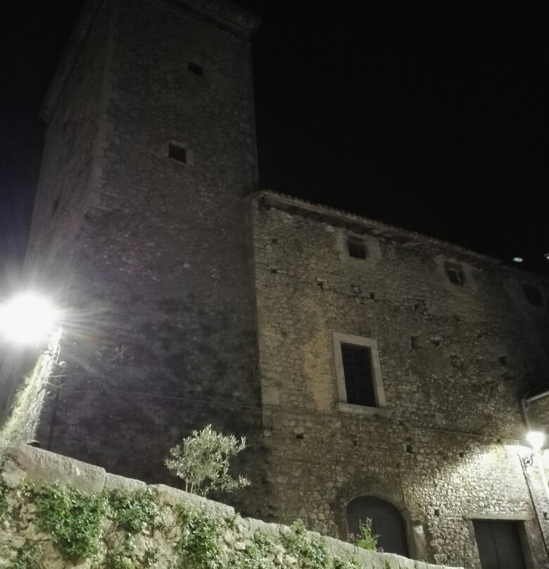 Castello D'Alena-Macchia d'Isernia必去景点