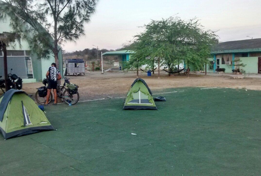 Banos de San Vicente-萨利纳斯必去景点