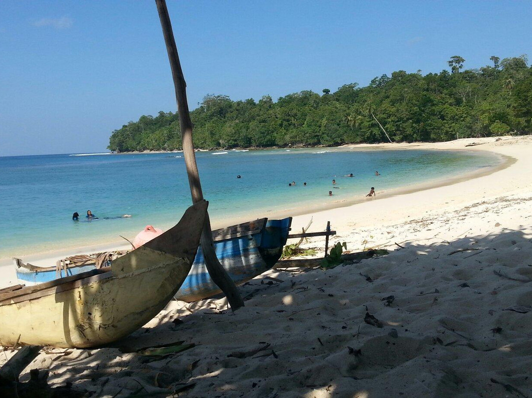 Wari Beach-Biak必去景点