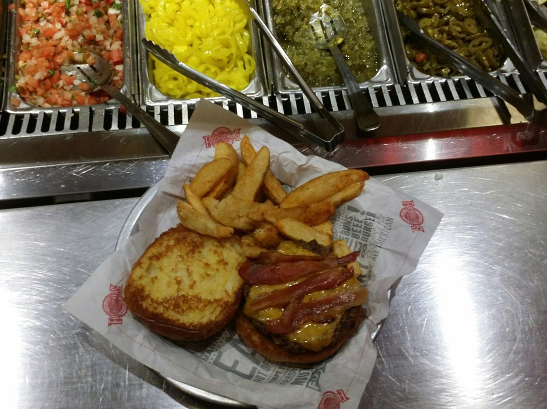 Fuddruckers