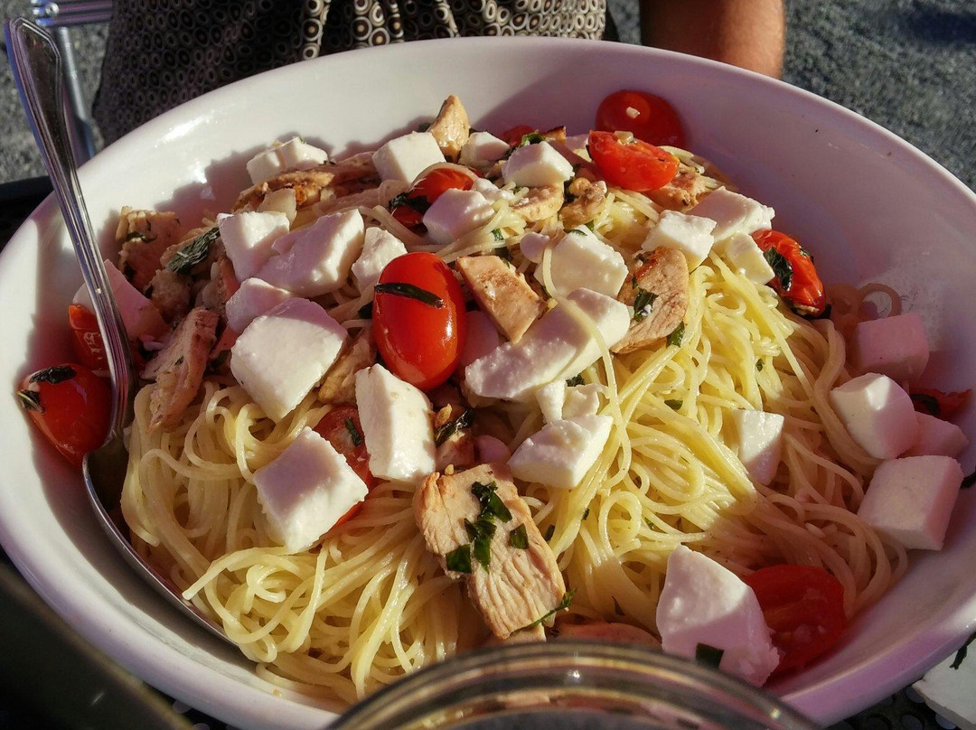 Rex's Hot Pasta & Italian To Go