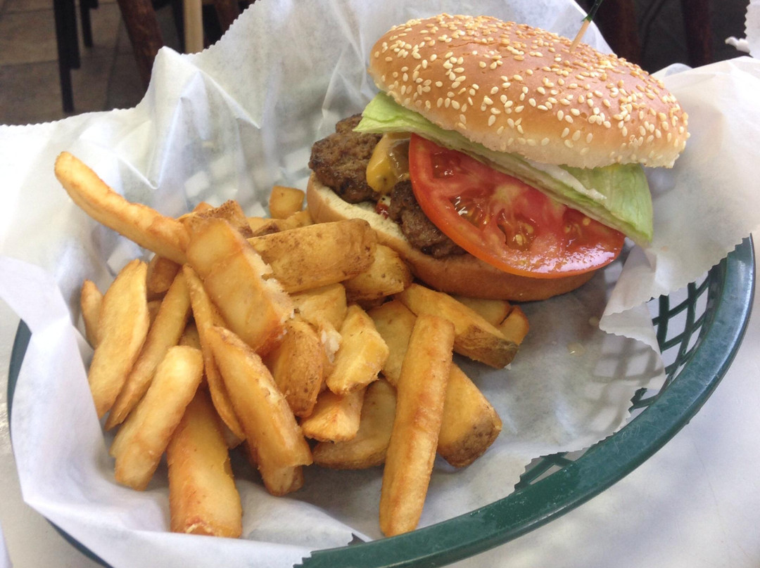 费尔南迪纳岛餐馆和美食-T-Rays Burger Station