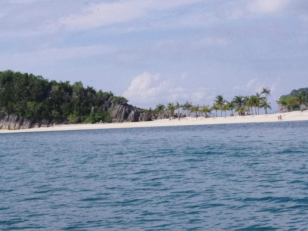 Cabugao Gamay Island-卡尔斯必去景点