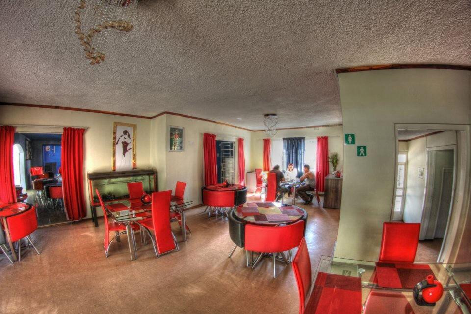 Al Pacino's Bar-布兰岱必去景点