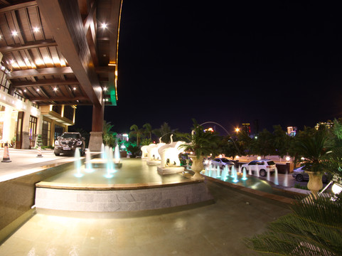 三亚鹿岭海湾维景国际大酒店主图