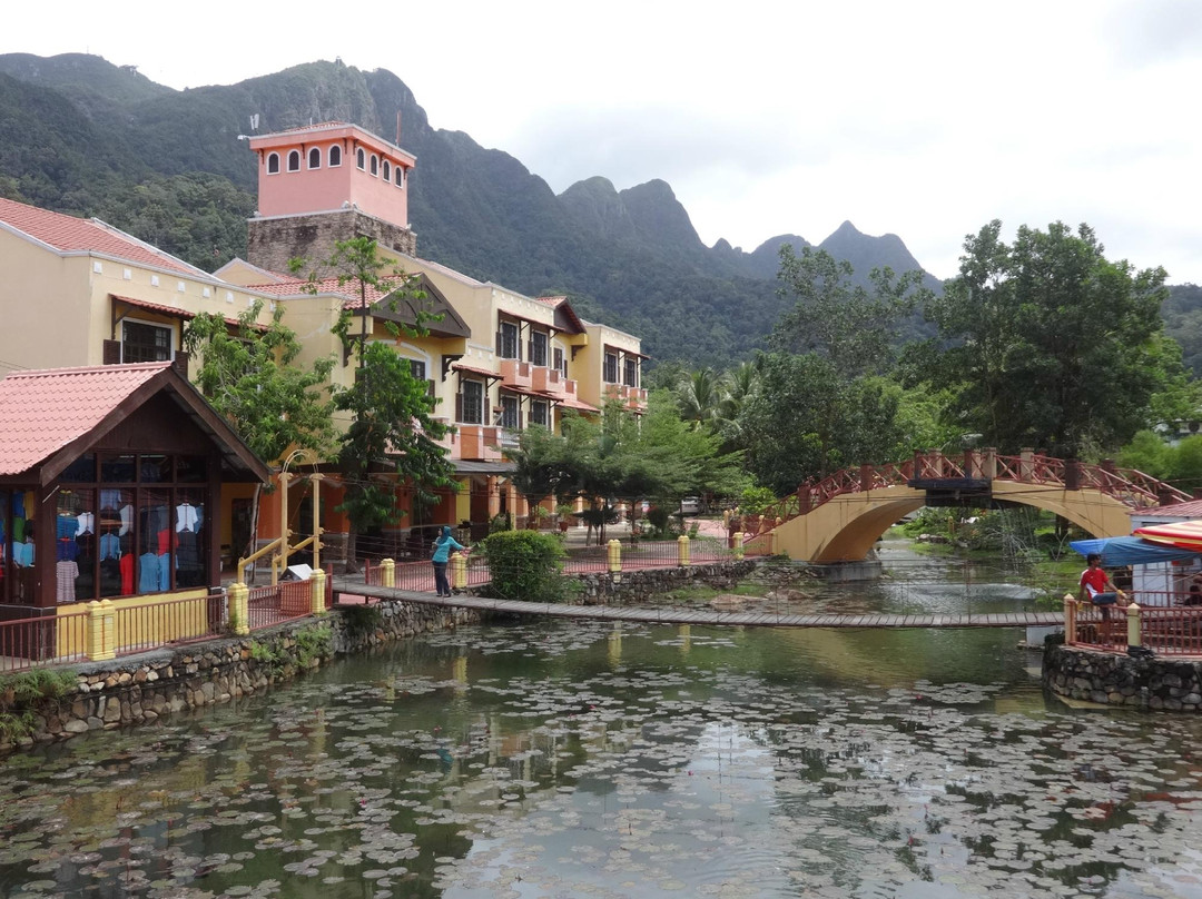 Oriental Village景点图片