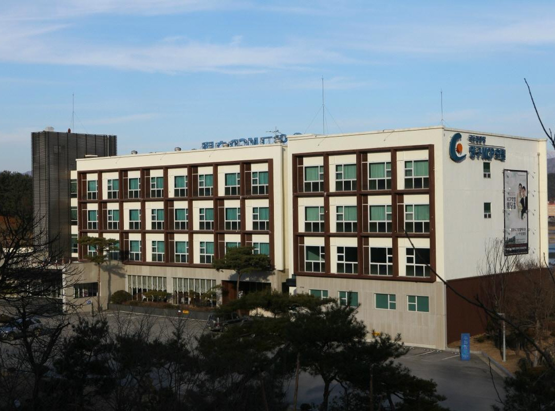 铁原郡酒店住宿-本昵客雅KCP酒店