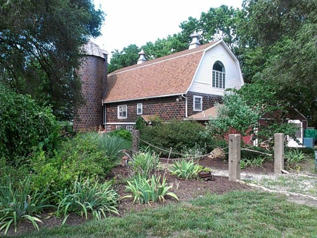Brickyard Barn Inn and Catering-浴室