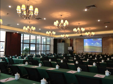 句容怡景湾度假村主图