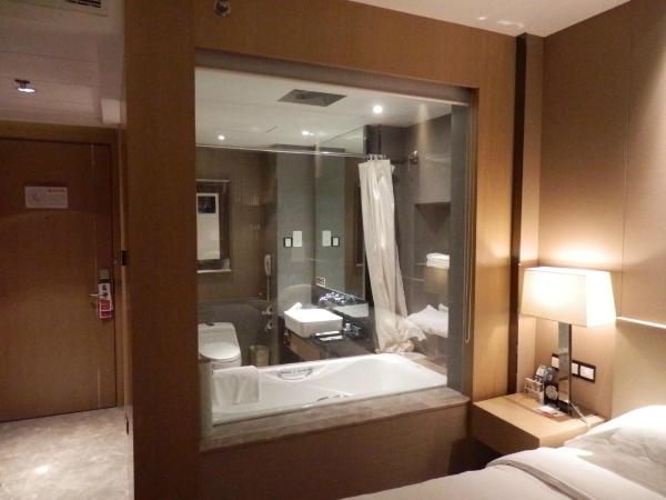 华美达兆瑞酒店(西安钟楼店)-浴室