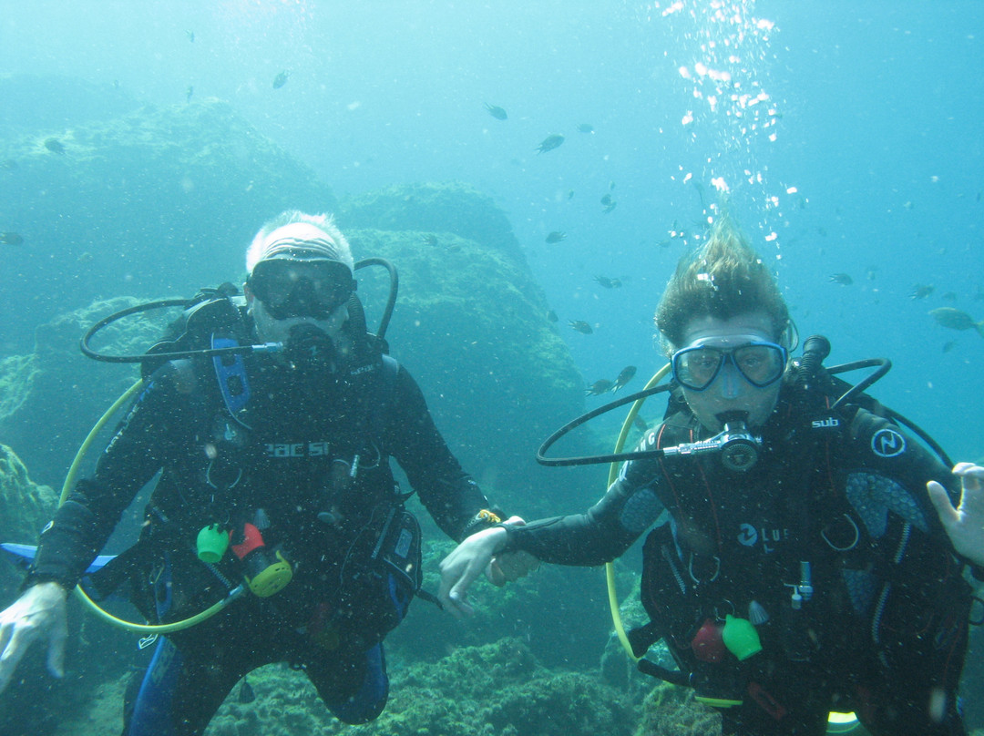 Lanzarote Buceo-卡门港必去景点