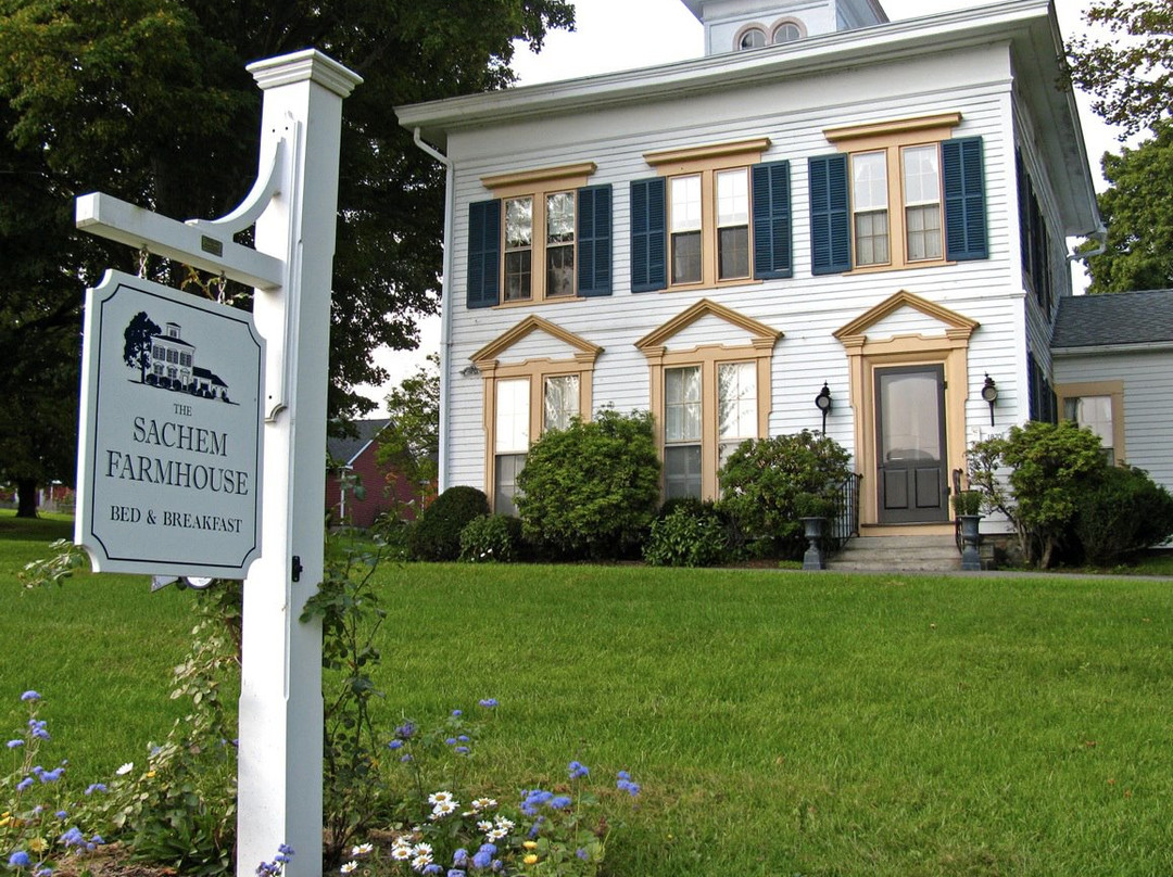 The Sachem Farmhouse Bed & Breakfast主图