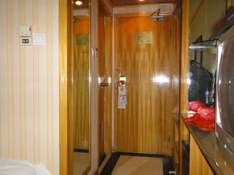 玉泉森信大酒店主图