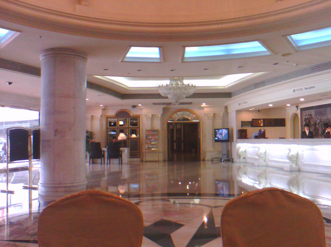 珠海银都柏嘉大酒店(拱北口岸高铁站店)主图