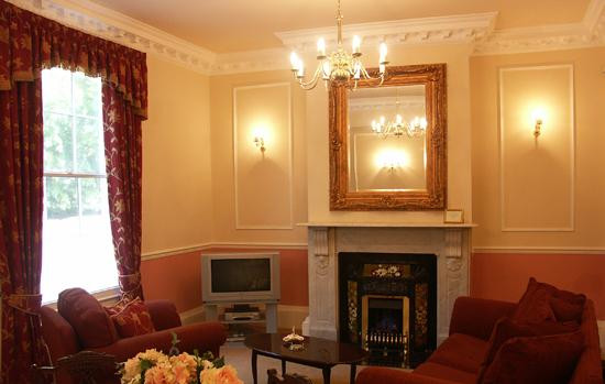 All Seasons Apartments