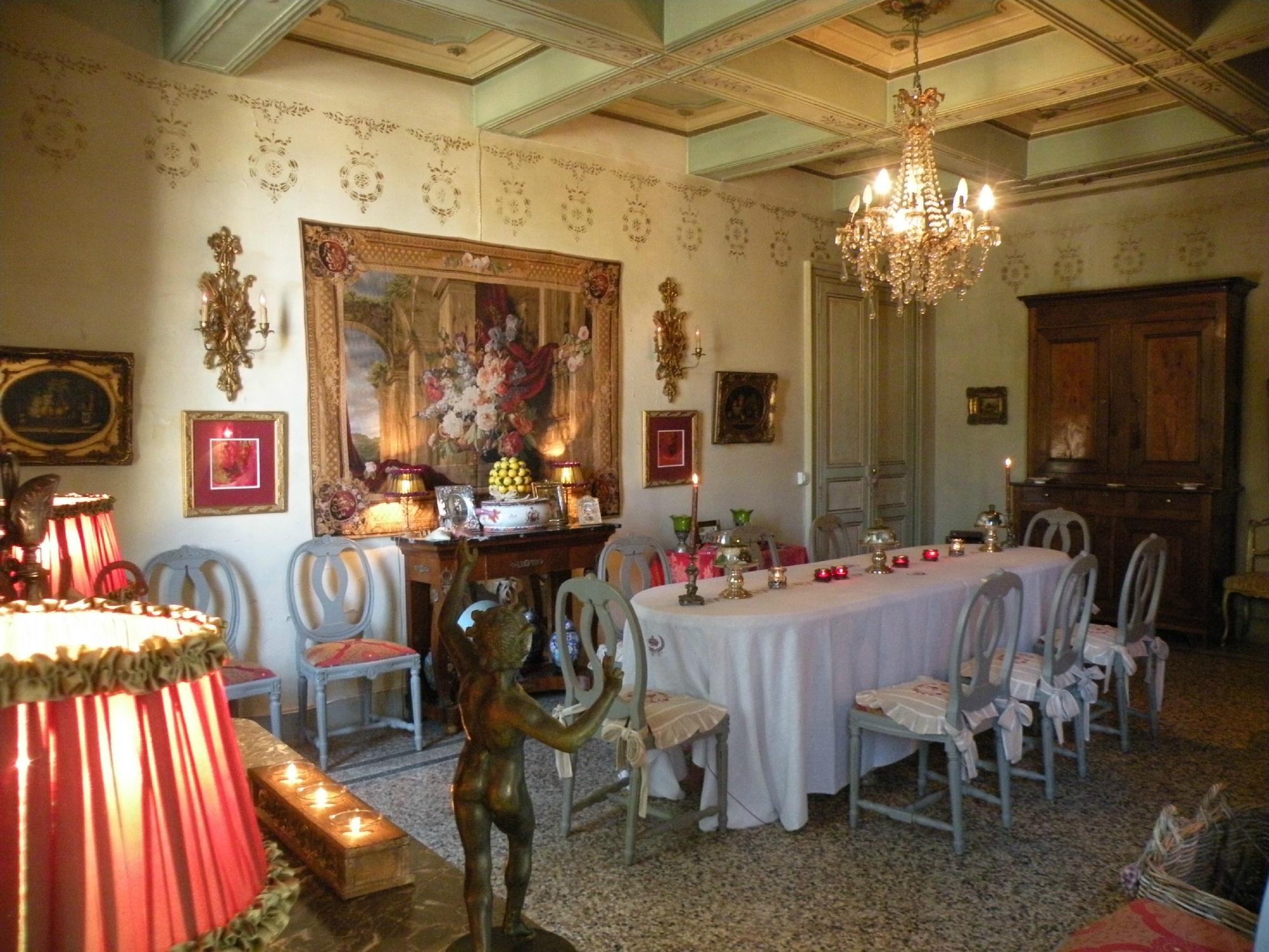 Château de Pouget-官方