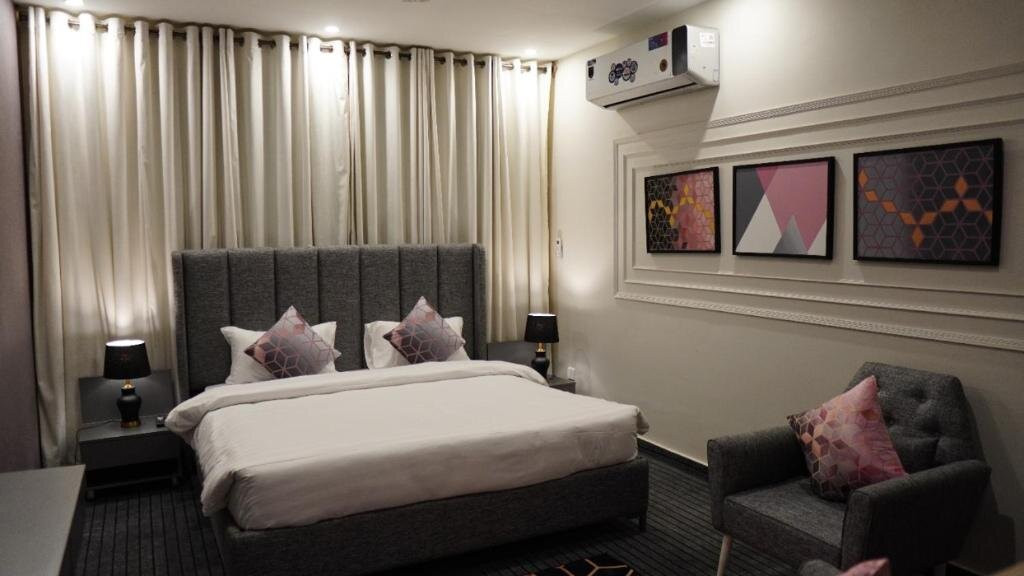La Maison Hotel Islamabad