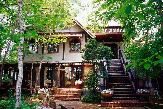 Hotel Hut Walden