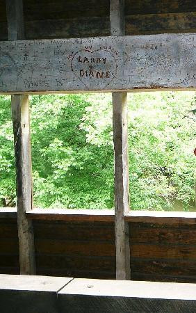 Harrisburg Covered Bridge-塞维尔维尔必去景点