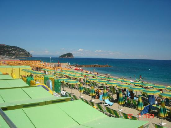 Spiaggia Torino Palace-斯波托尔诺必去景点
