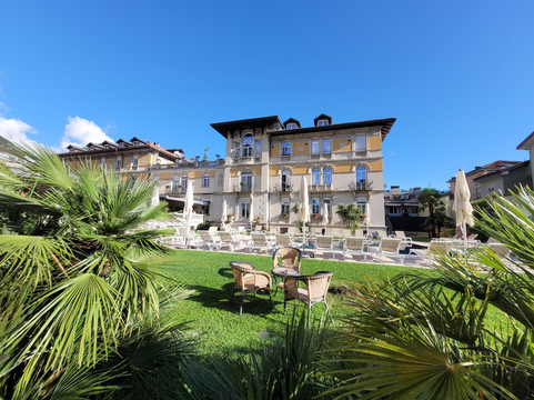 自由大酒店主图