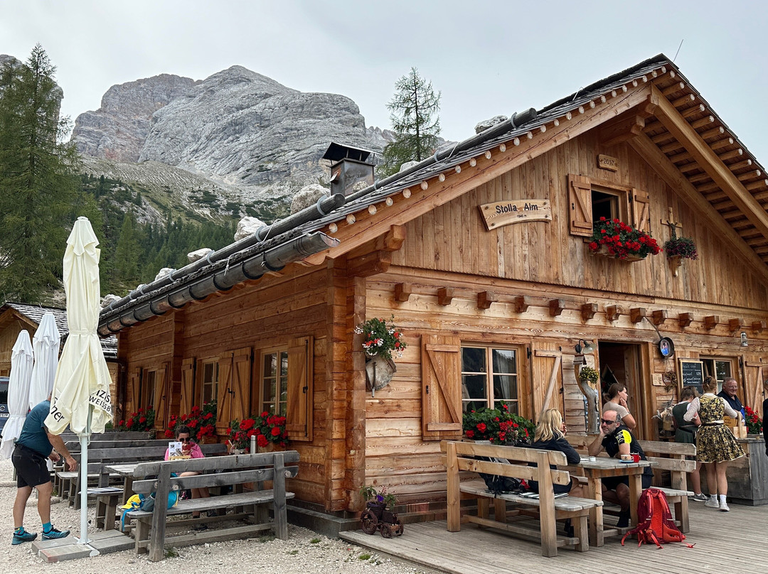 Dolomite Treks - Day Excursions景点图片