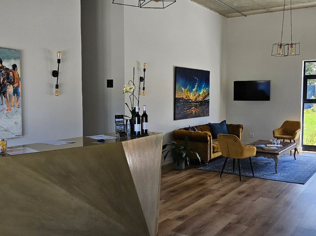 Glow Boutique Suites主图