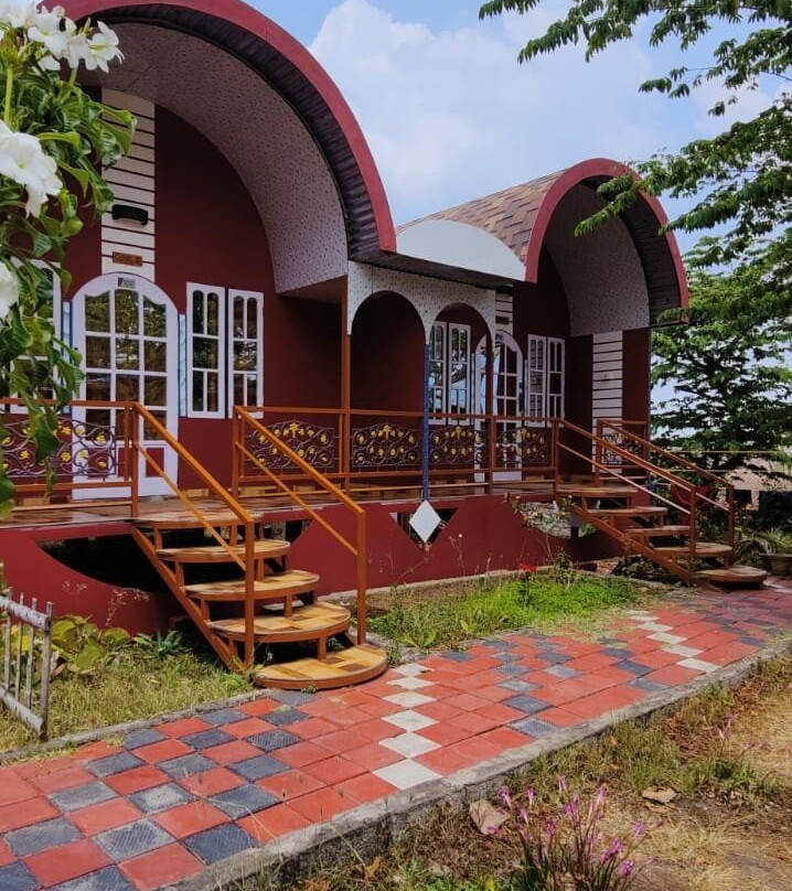 Misty Wood Resorts & Restaurants主图