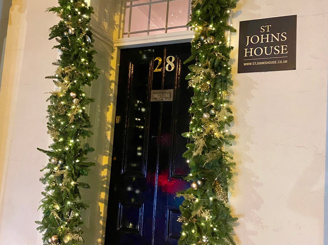 St Johns House主图