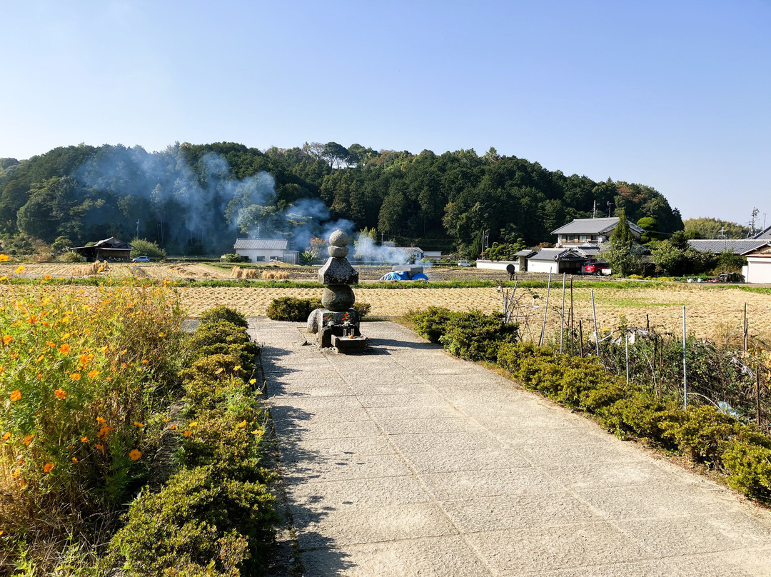 Soga no Iruka no Kubizuka景点图片