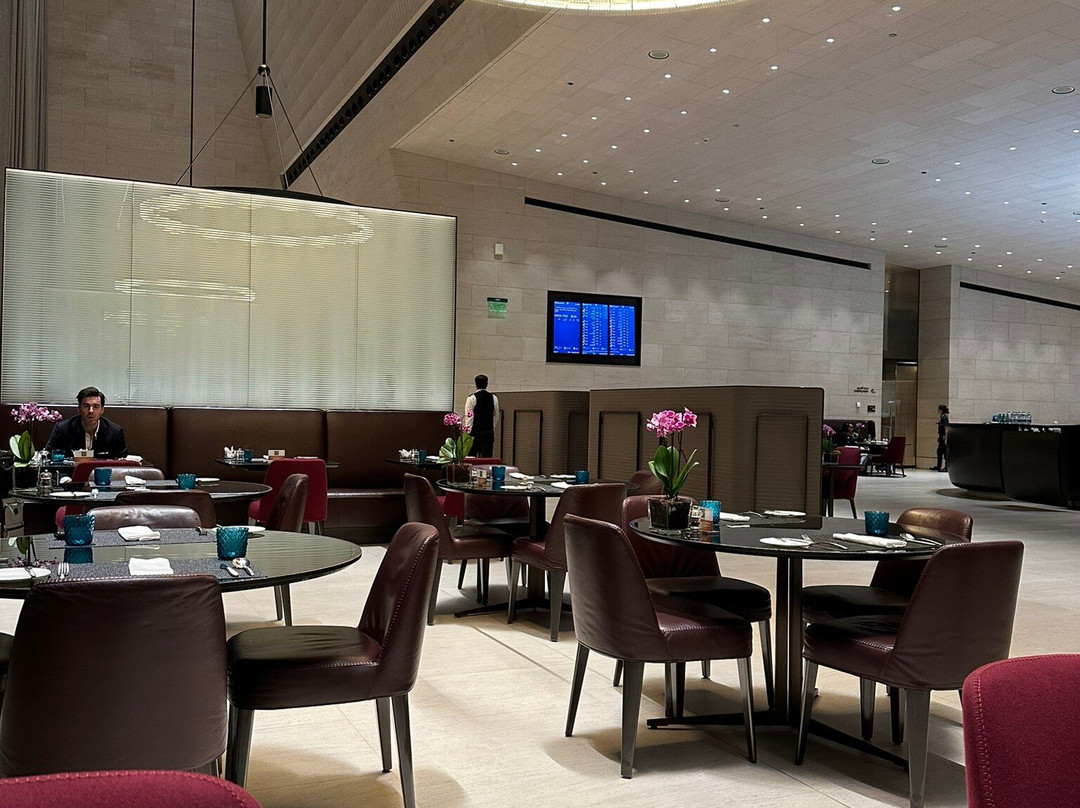 Qatar Airways Al Safwa First Lounge景点图片